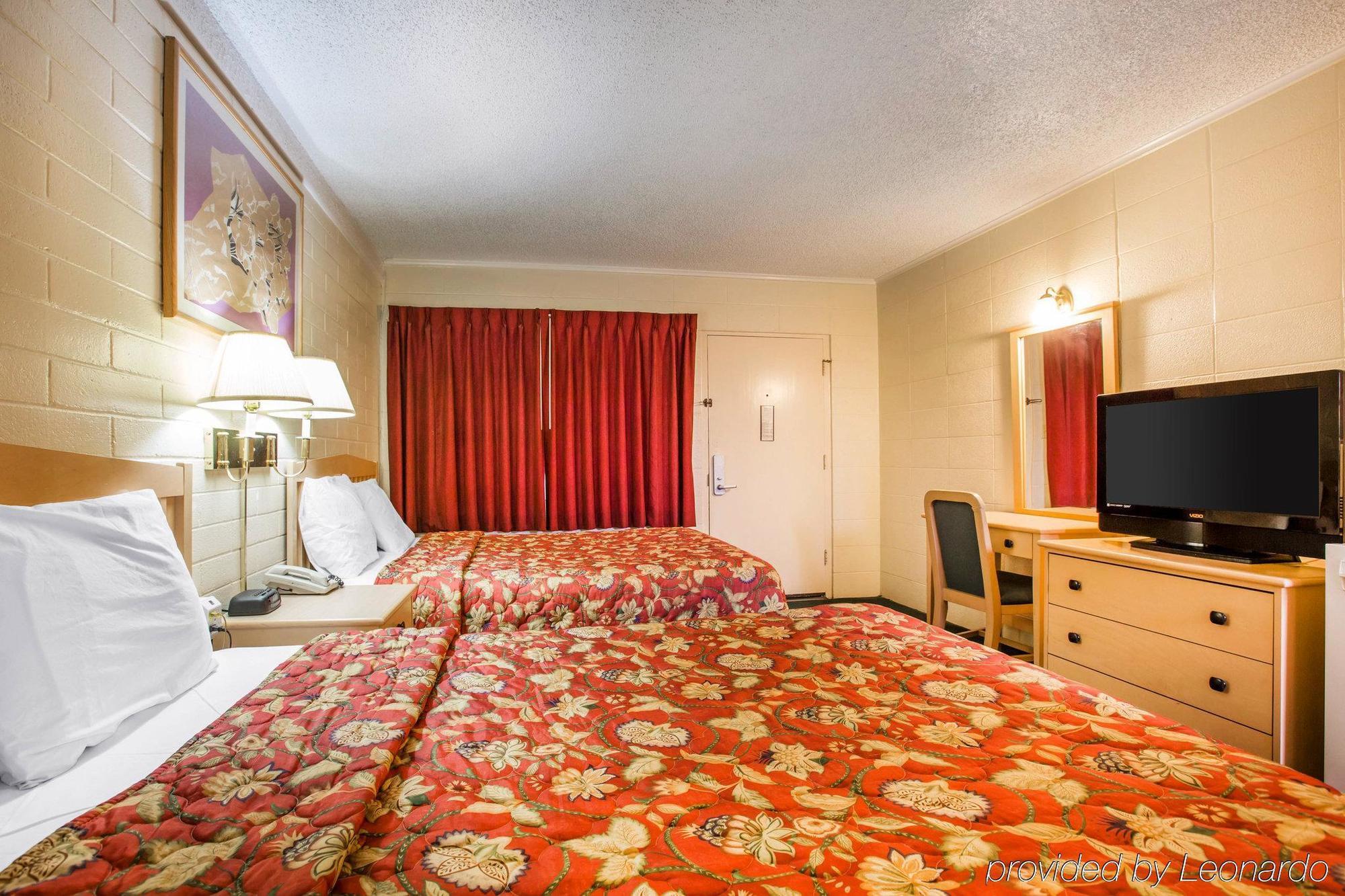 Jefferson Inn 怀里卡 外观 照片