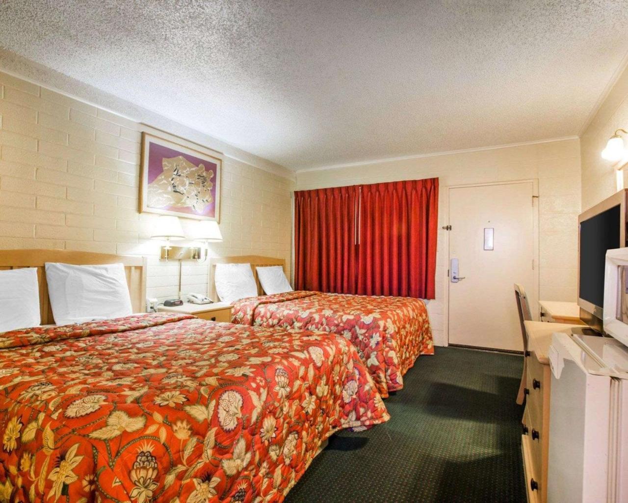 Jefferson Inn 怀里卡 外观 照片