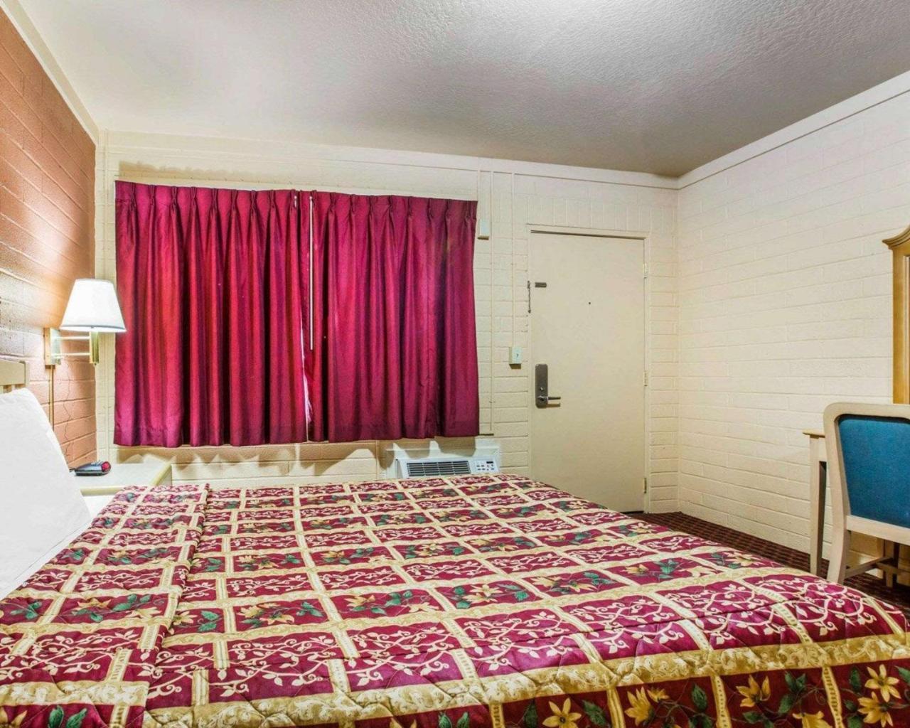 Jefferson Inn 怀里卡 外观 照片