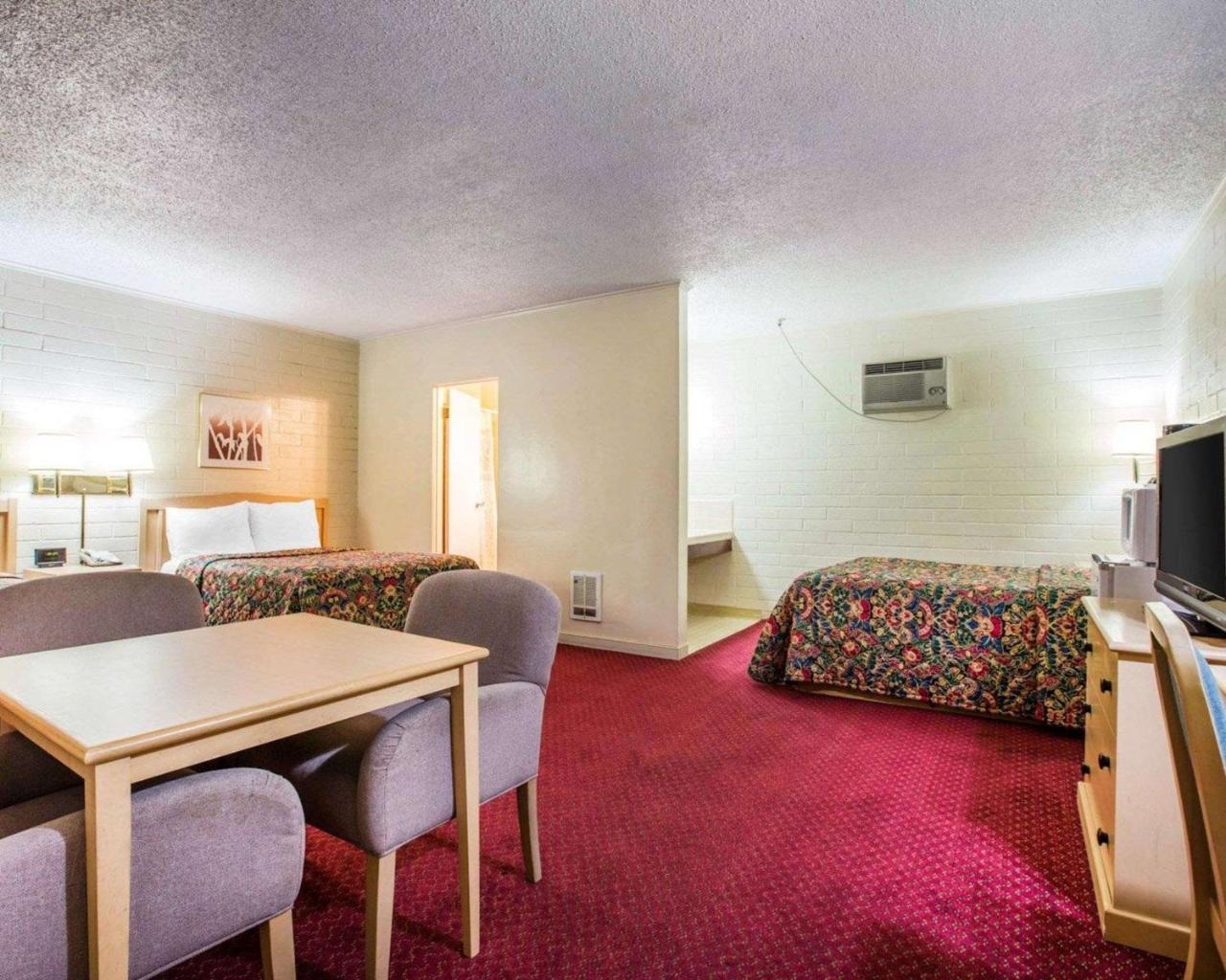 Jefferson Inn 怀里卡 外观 照片