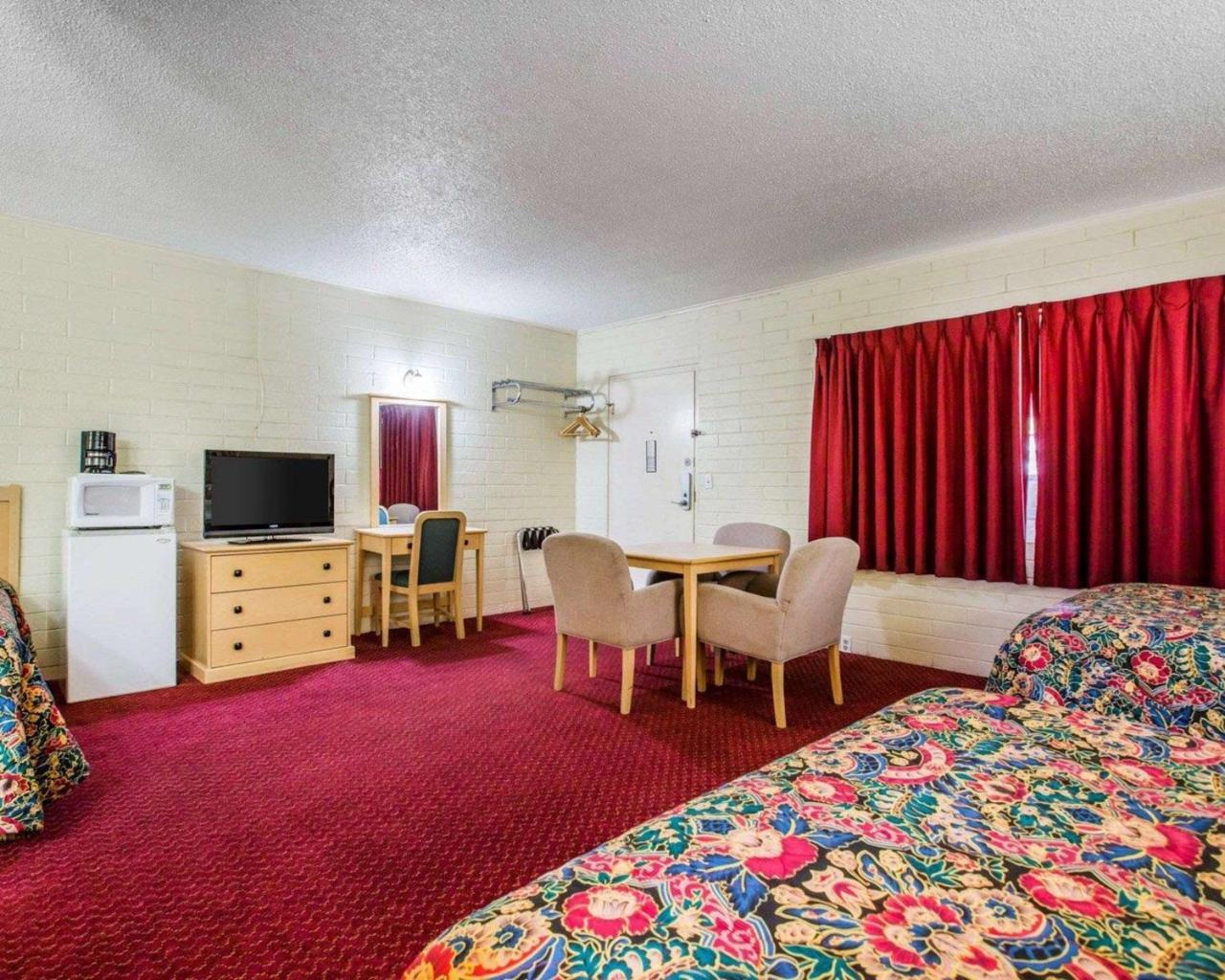 Jefferson Inn 怀里卡 外观 照片